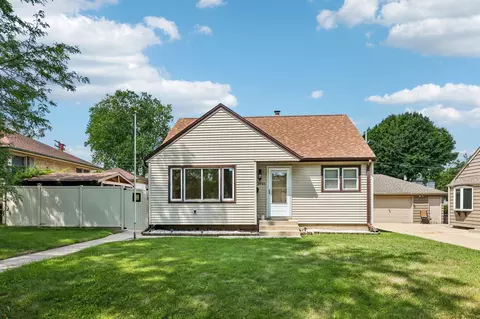2935 S 93rd, West Allis, WI 53227