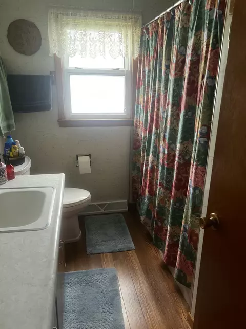 Bath - n2640 Bates Road, Lyndon, WI 53011 photo 1 of 1