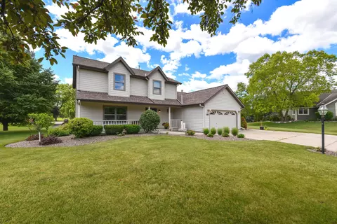 14335 W Meadowshire, New Berlin, WI 53151