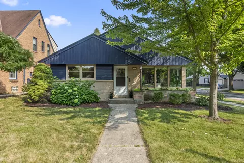 2800 N Hartung, Milwaukee, WI 53210
