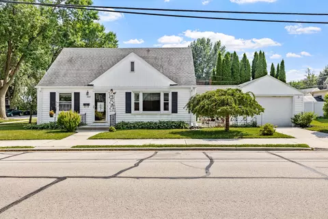 1237 Ashland, Sheboygan, WI 53081