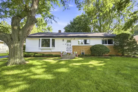5805 W Fountain, Milwaukee, WI 53223