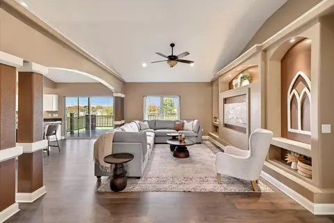 Living - 647 E Clancy, Jefferson, WI 53549 photo 5 of 7