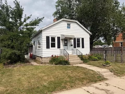 1926 S 16th, Sheboygan, WI 53081