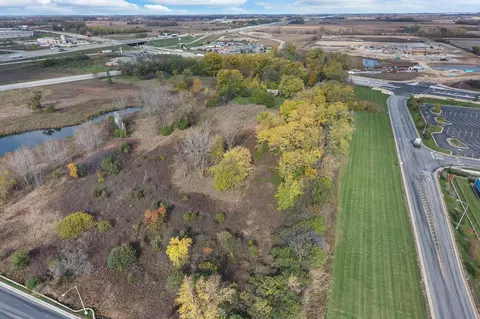 11515 Burlington, Somers, WI 53144