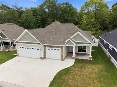 327 Lynx, Manitowoc, WI 54220