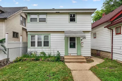 4608 N 30th, Milwaukee, WI 53209