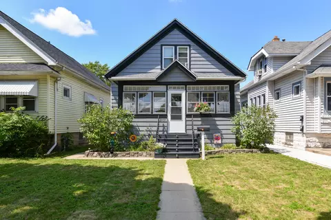 2059 S 68th, West Allis, WI 53219