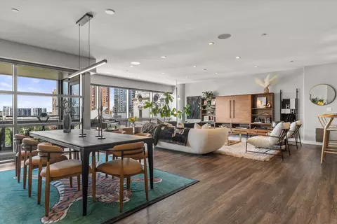545 E Wls #802, Milwaukee, WI 53202