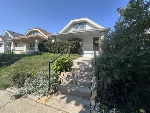 3459 N Bremen, Milwaukee, WI 53212