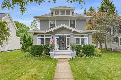 322 Grand, Hartford, WI 53027