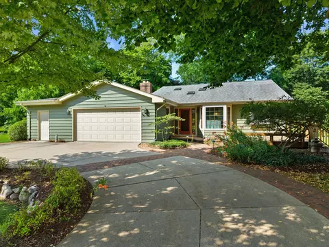 12655 N River Frst, Mequon, WI 53092