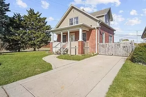 1612 Bryn Mawr, Mount Pleasant, WI 53403