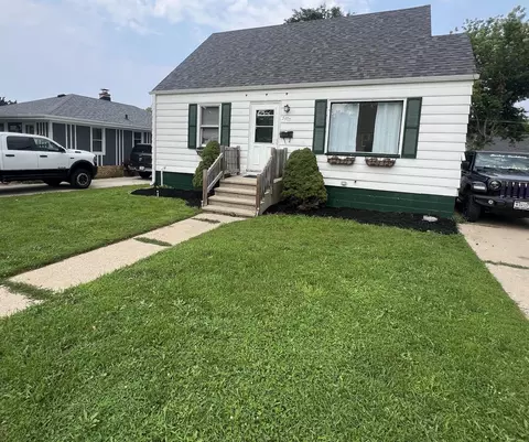 5405 42nd, Kenosha, WI 53144