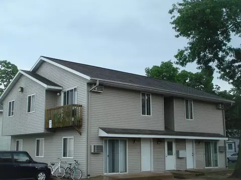 200 10th, La Crosse, WI 54601