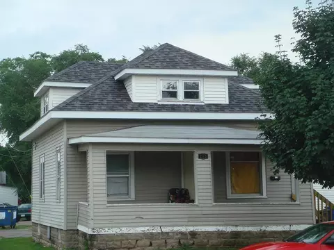 212 10th, La Crosse, WI 54601