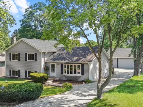 2910 Hickory, Twin Lakes, WI 53181