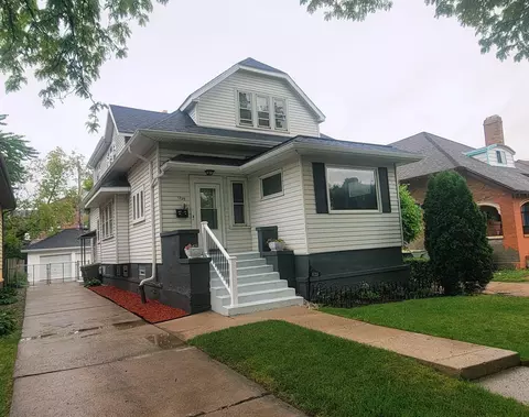 1723 S Layton, Milwaukee, WI 53215