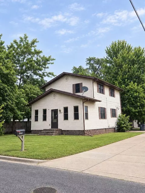 1718 Hagar, La Crosse, WI 54603