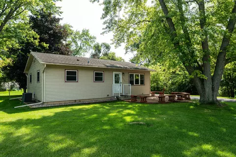10504 S 4th, Oak Creek, WI 53154