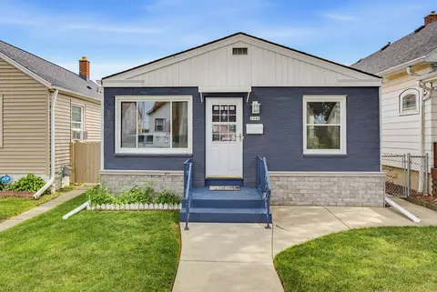 1940 S 33rd, Milwaukee, WI 53215