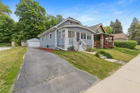 1017 N Chicago, South Milwaukee, WI 53172