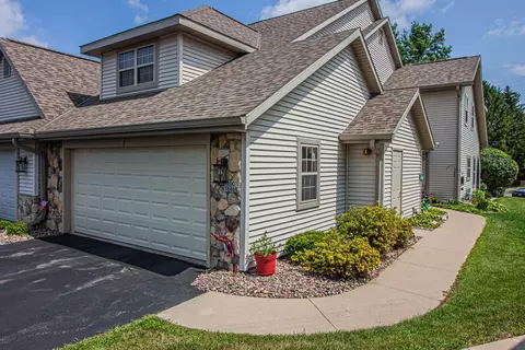 w200n16856 Park #4, Jackson, WI 53037