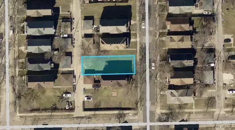 2513 N 40th, Milwaukee, WI 53210