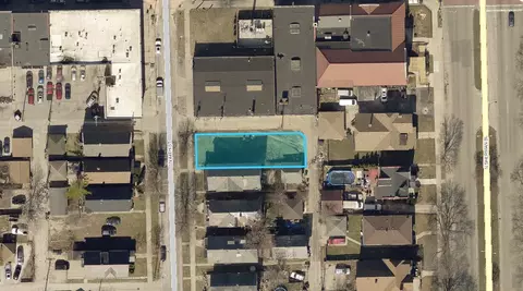 2236 N 44th, Milwaukee, WI 53208