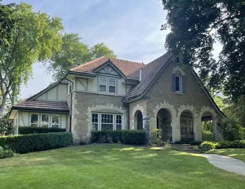 6232 Washington, Wauwatosa, WI 53213
