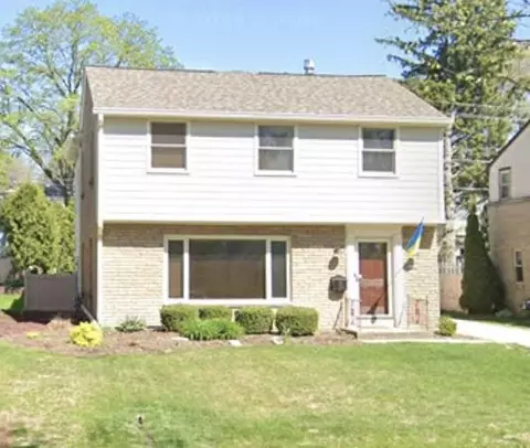 2466 N 81st, Wauwatosa, WI 53213