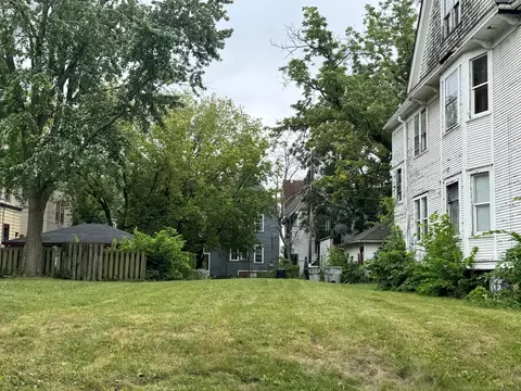 4211 W Spaulding, Milwaukee, WI 53208