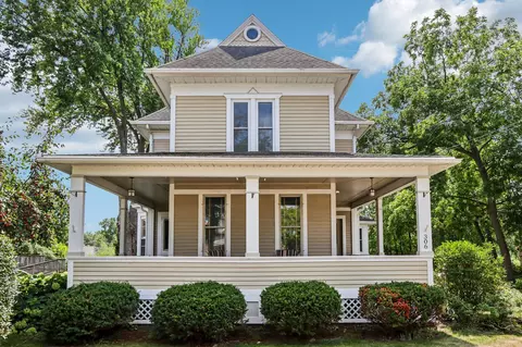 306 W W Lk, Lake Mills, WI 53551