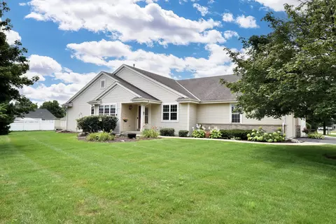 2911 Clear Water, Waukesha, WI 53189