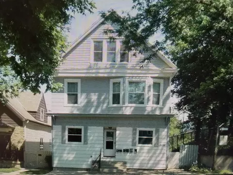 3926 W Clybourn, Milwaukee, WI 53208