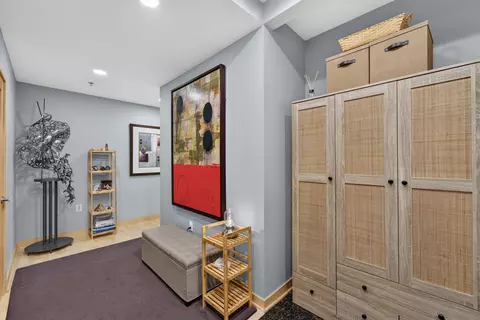 1325 N Van Buren #202, Milwaukee, WI 53202