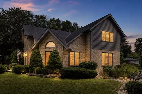 432 Jennifer, Burlington, WI 53105