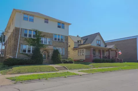 915 Minnesota #919, South Milwaukee, WI 53172