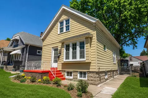 306 W Harrison, Milwaukee, WI 53207