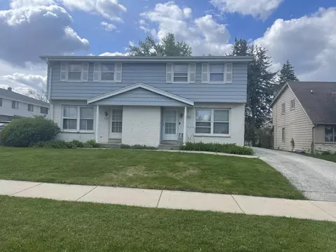 9105 W Howard, Greenfield, WI 53228
