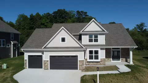 1344 Mohican, Waukesha, WI 53189