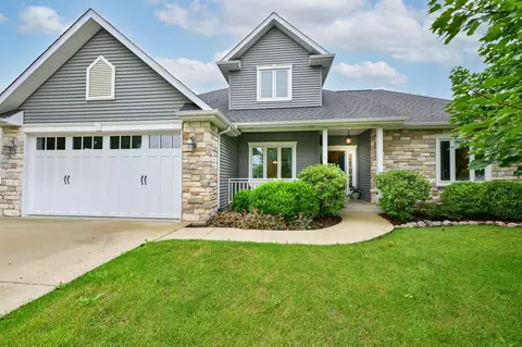 403 Maple, Williams Bay, WI 53191