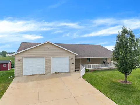 900 Courtney, Caledonia, MN 55921