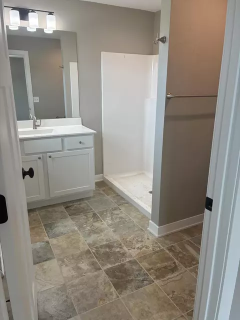 Bath - 809 Arthur, Milton, WI 53563 photo 2 of 2