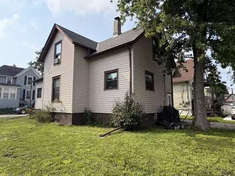 1115 Lewis, Racine, WI 53404