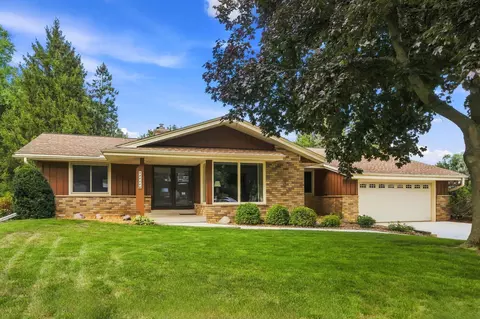 2666 S Seymour, West Allis, WI 53227