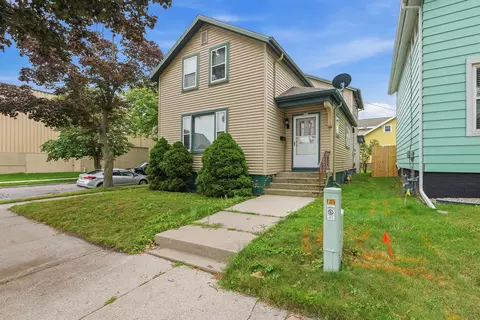 321 Washington, Sheboygan, WI 53081