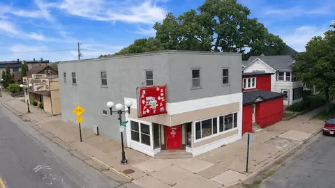 1303 Avon #1301, La Crosse, WI 54603