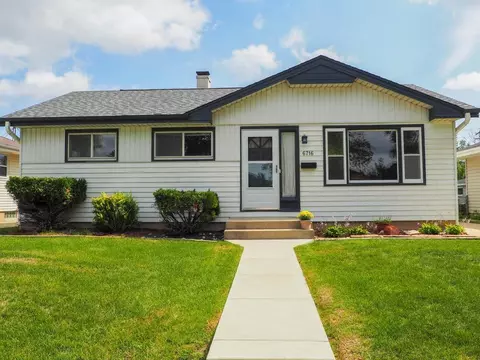 6716 S 17th, Milwaukee, WI 53221