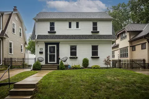 2413 N 65th, Wauwatosa, WI 53213